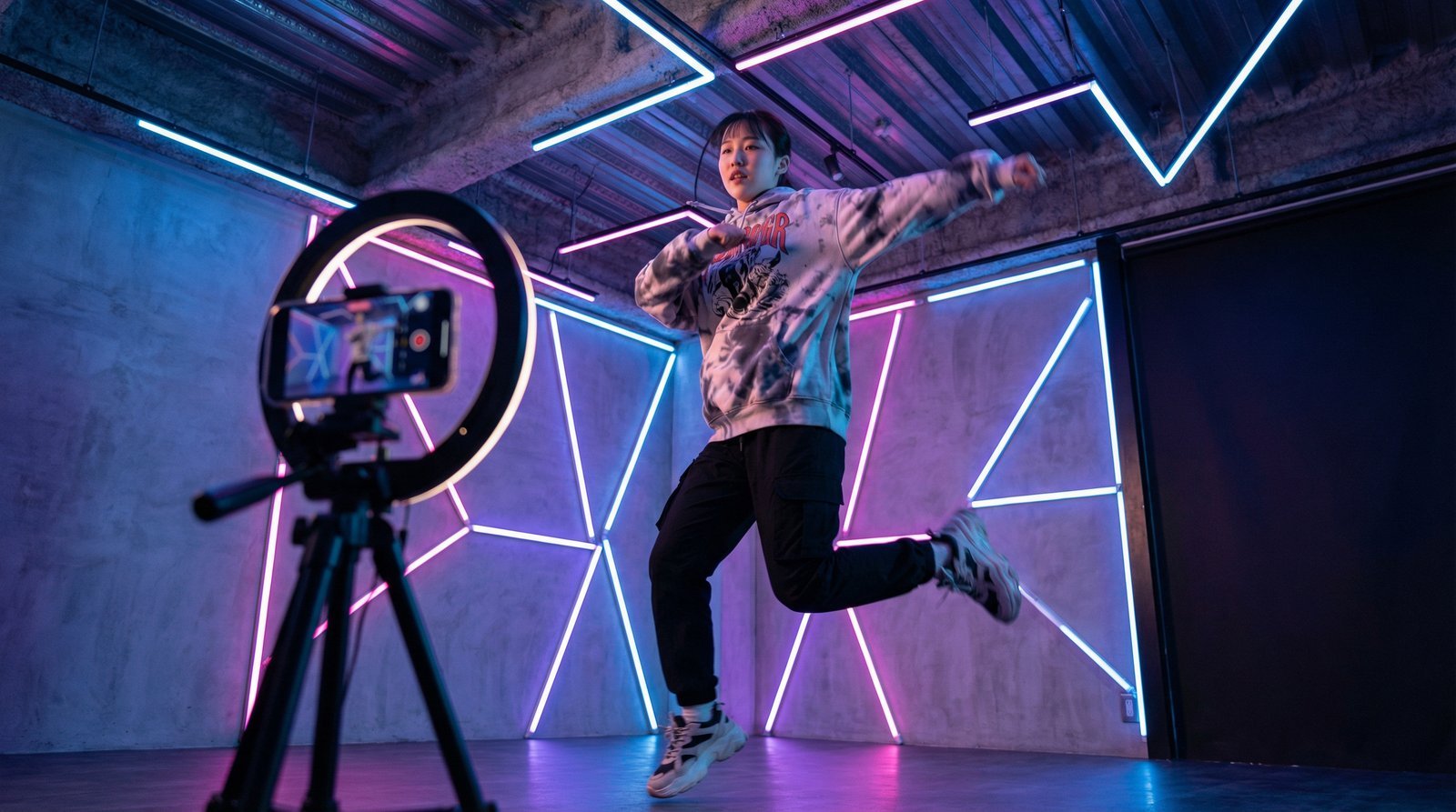 萝莉短视频-潮流舞蹈挑战